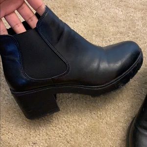 Steve Madden boots